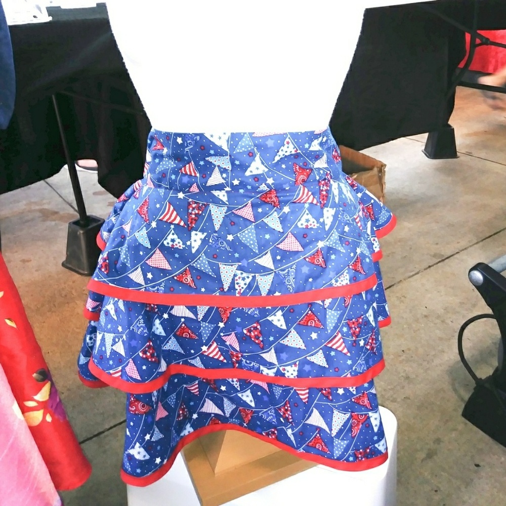 Apron - Picture 3 of 3